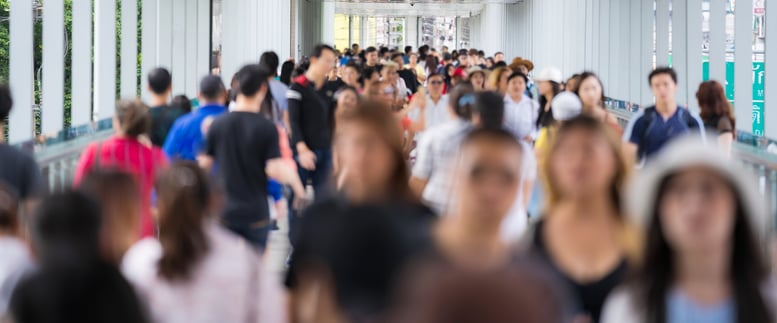 crowd-of-anonymous-people-walking-on-the-city-stre-2026-01-09-11-32-05-utc
